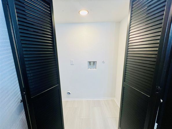 2325 Crescent Park Drive 277, Houston TX 77077