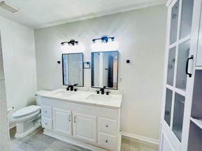 2325 Crescent Park Drive 277, Houston TX 77077