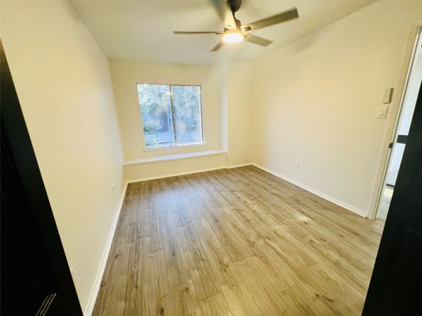 2325 Crescent Park Drive 277, Houston TX 77077