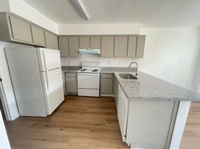 9201 Clarewood Drive 10, Houston TX 77036