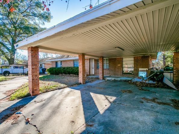 10201 Homestead Road, Houston TX 77016