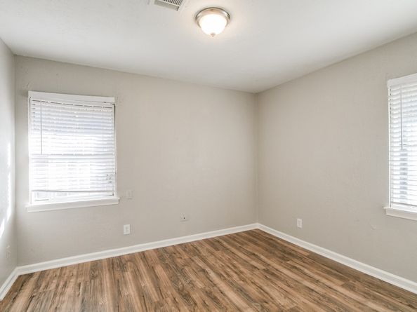 10201 Homestead Road, Houston TX 77016