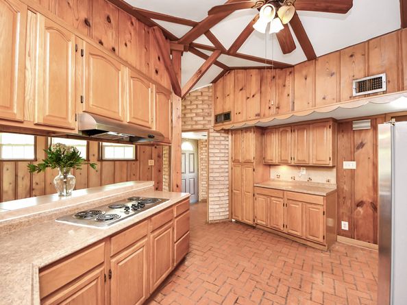 10214 Moorberry Lane, Houston TX 77043