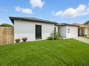 12206 Lennox Gardens Drive, Houston TX 77066