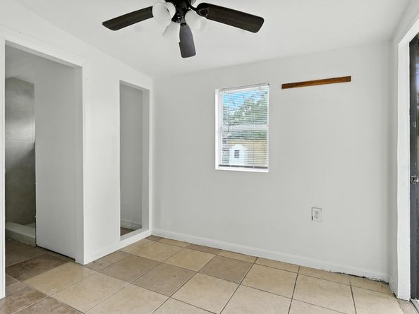 12206 Lennox Gardens Drive, Houston TX 77066