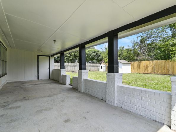 12206 Lennox Gardens Drive, Houston TX 77066