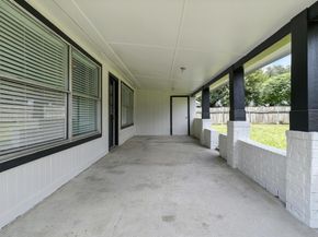 12206 Lennox Gardens Drive, Houston TX 77066