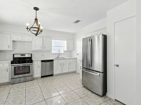12206 Lennox Gardens Drive, Houston TX 77066