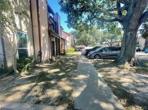 12300 Brookglade Circle 93, Houston TX 77099