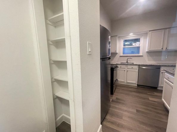 12300 Brookglade Circle 93, Houston TX 77099