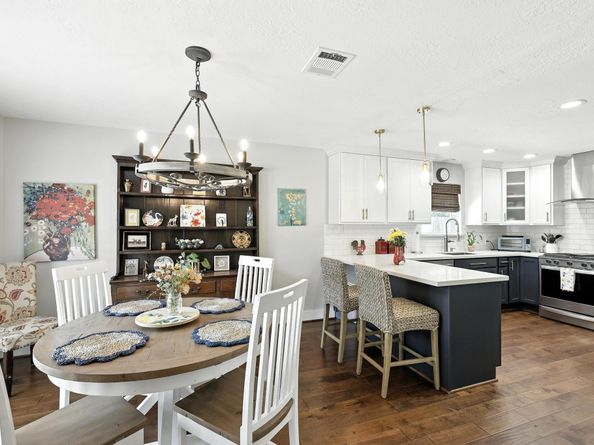 39 W Torch Pine Circle, The Woodlands TX 77381