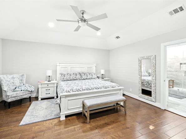 39 W Torch Pine Circle, The Woodlands TX 77381