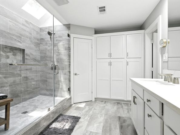 39 W Torch Pine Circle, The Woodlands TX 77381