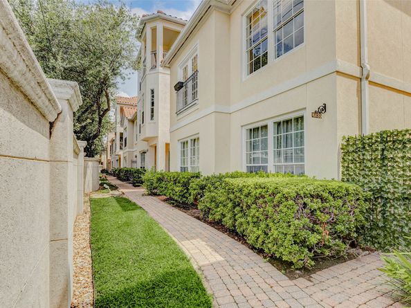 6131 Stoney Brook Drive, Houston TX 77036