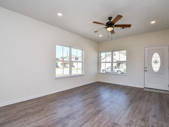 2827 Pine Estate Lane, Houston TX 77014