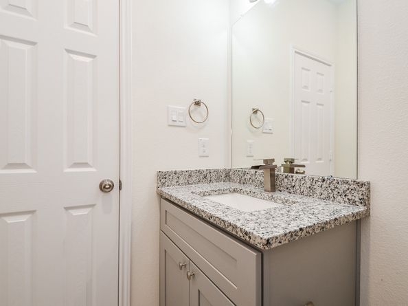 2827 Pine Estate Lane, Houston TX 77014