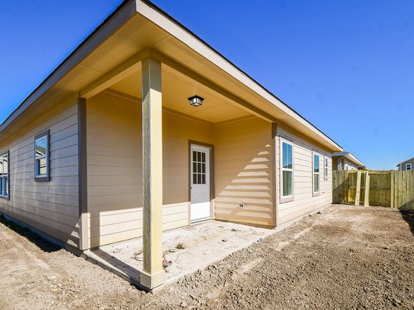2827 Pine Estate Lane, Houston TX 77014