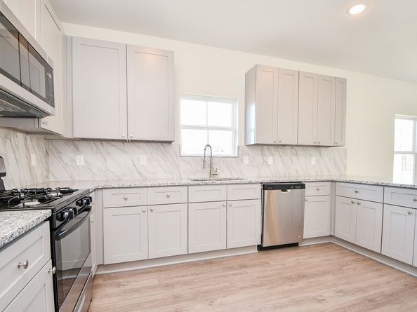 2827 Pine Estate Lane, Houston TX 77014