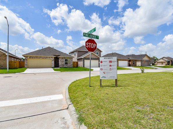 2827 Pine Estate Lane, Houston TX 77014