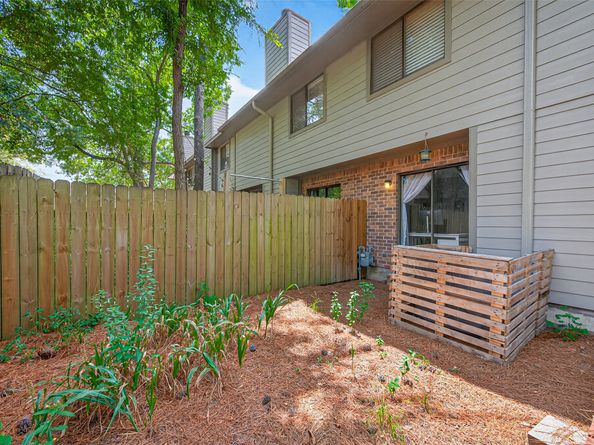 14 E Willowwood Court, The Woodlands TX 77381