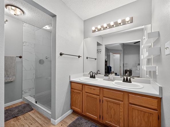 14 E Willowwood Court, The Woodlands TX 77381