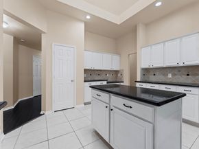 5422 Melody Park, Houston TX 77066