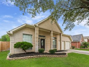5422 Melody Park, Houston TX 77066
