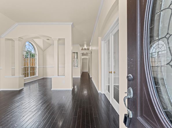 5422 Melody Park, Houston TX 77066