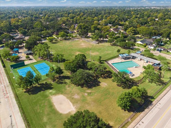 11531 Gaymoor Drive, Houston TX 77035