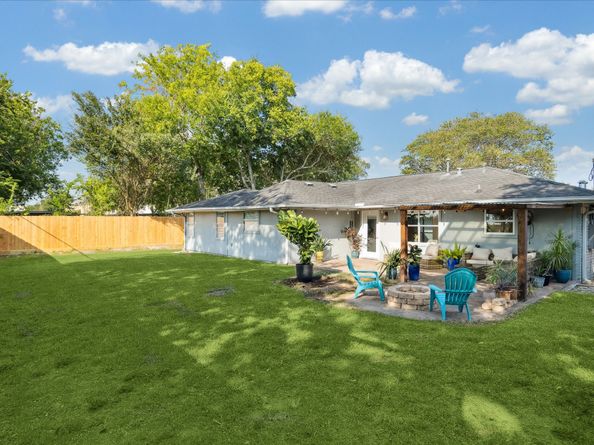 11531 Gaymoor Drive, Houston TX 77035