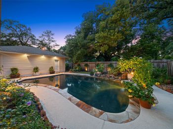 722 Shadowbrook Drive