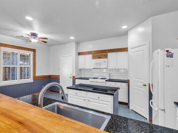 42 Tranquil Glade Place, The Woodlands TX 77381