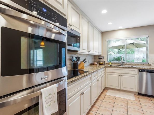 3143 Shawnee Drive, Sugar Land TX 77479