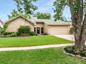 3143 Shawnee Drive, Sugar Land TX 77479