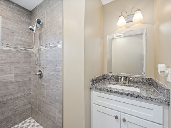 3606 Chickering Street, Houston TX 77026