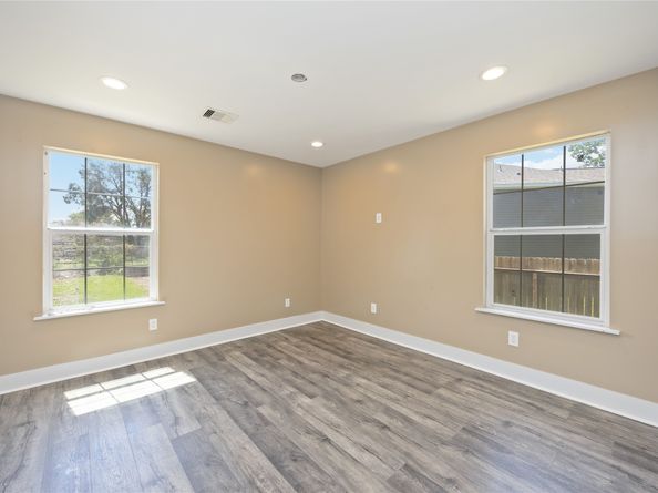3606 Chickering Street, Houston TX 77026