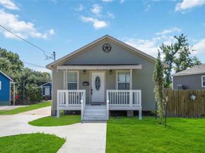 3606 Chickering Street, Houston TX 77026