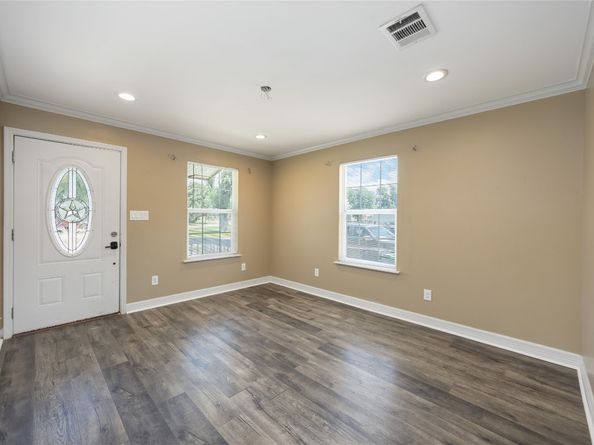 3606 Chickering Street, Houston TX 77026