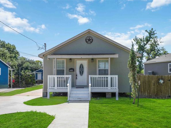 3606 Chickering Street, Houston TX 77026