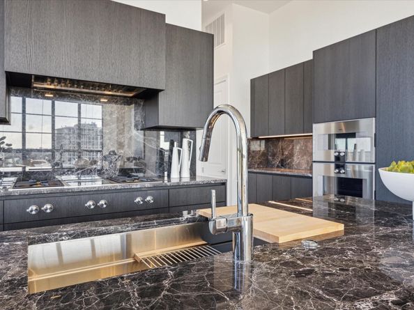 2360 S Rice Boulevard PH1201, Houston TX 77005