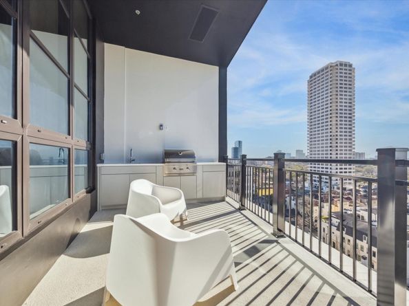 2360 S Rice Boulevard PH1201, Houston TX 77005