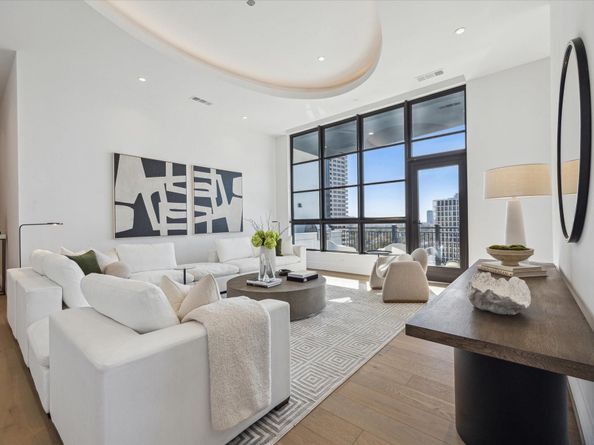 2360 S Rice Boulevard PH1201, Houston TX 77005