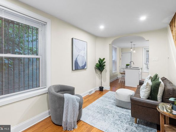 1178 S Darien Street, Philadelphia PA 19147