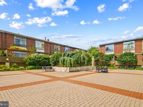 604 S Washington Square 2506, Philadelphia PA 19106