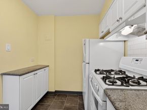 604 S Washington Square 2506, Philadelphia PA 19106