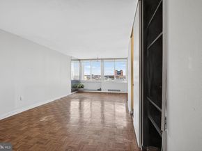 604 S Washington Square 2506, Philadelphia PA 19106