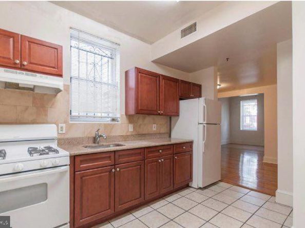 1726 W Girard Avenue, Philadelphia PA 19130