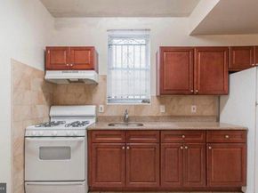 1726 W Girard Avenue, Philadelphia PA 19130