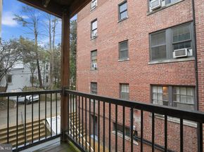 5112 Connecticut Avenue NW 204, Washington DC 20008