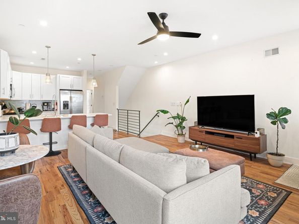 1215 N 5TH Street 2, Philadelphia PA 19122